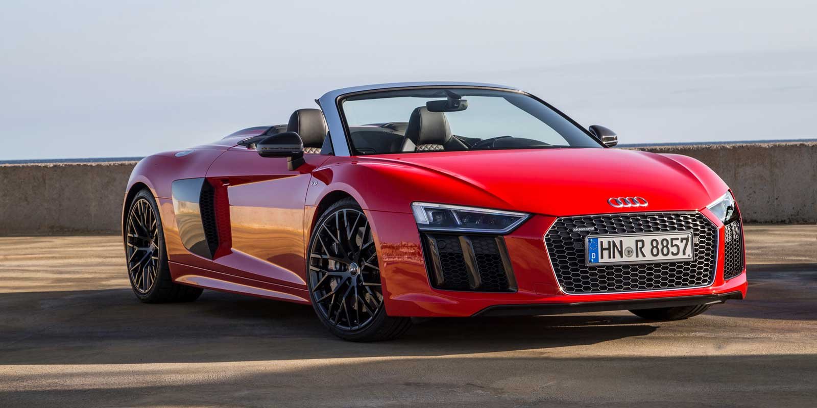 Audi R8 Spyder 2017 is The Best Choice For Urban Driving Audi R8 Spyder 2017 is The Best Choice For Urban Driving