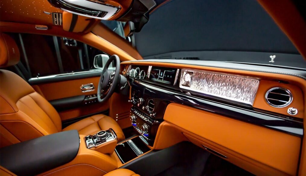 Rolls Royce Phantom 2018 – Interior’s First Look