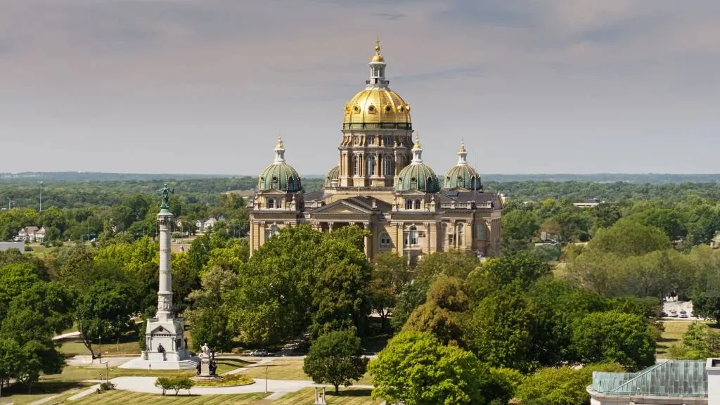 1745498120016 things to do in des moines