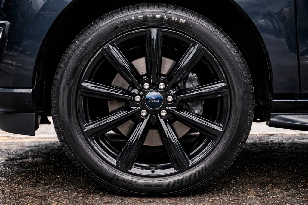 Ford Expedition wheel