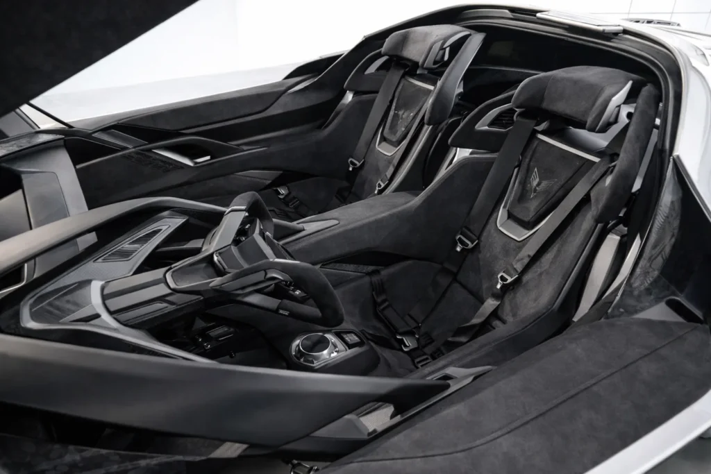 Chevrolet Corvette CX Concept interior