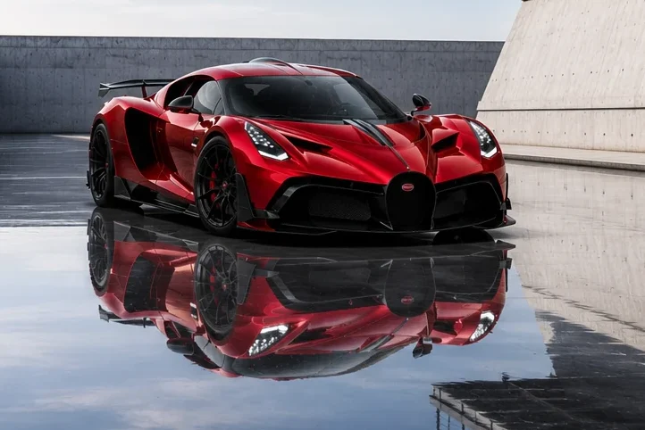 Bugatti Divo fullview