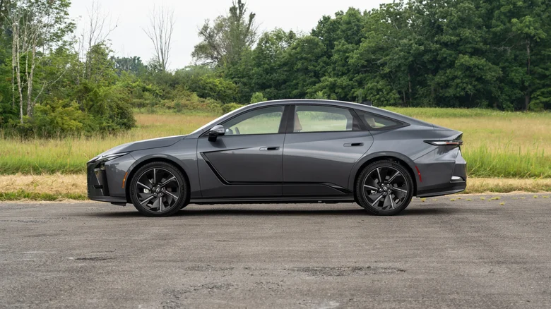 Lexus es 500e sideview