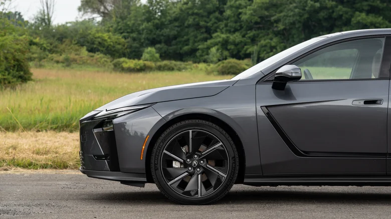 Lexus es 500e wheels
