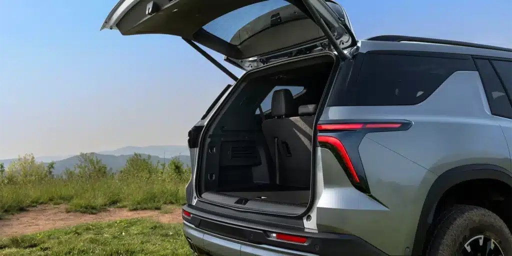 2026 chevy traverse cargo space