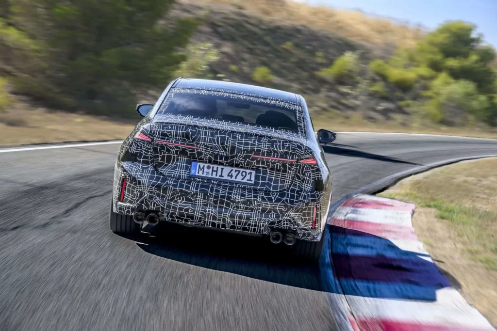 2027 bmw m350 backview